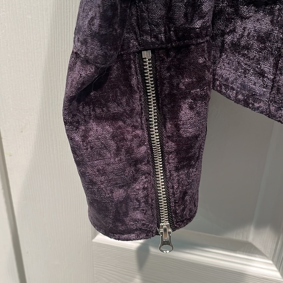 ❤️SOLD❤️We The Free Indigo Coloured Plush Jacket - Picture 4 of 9